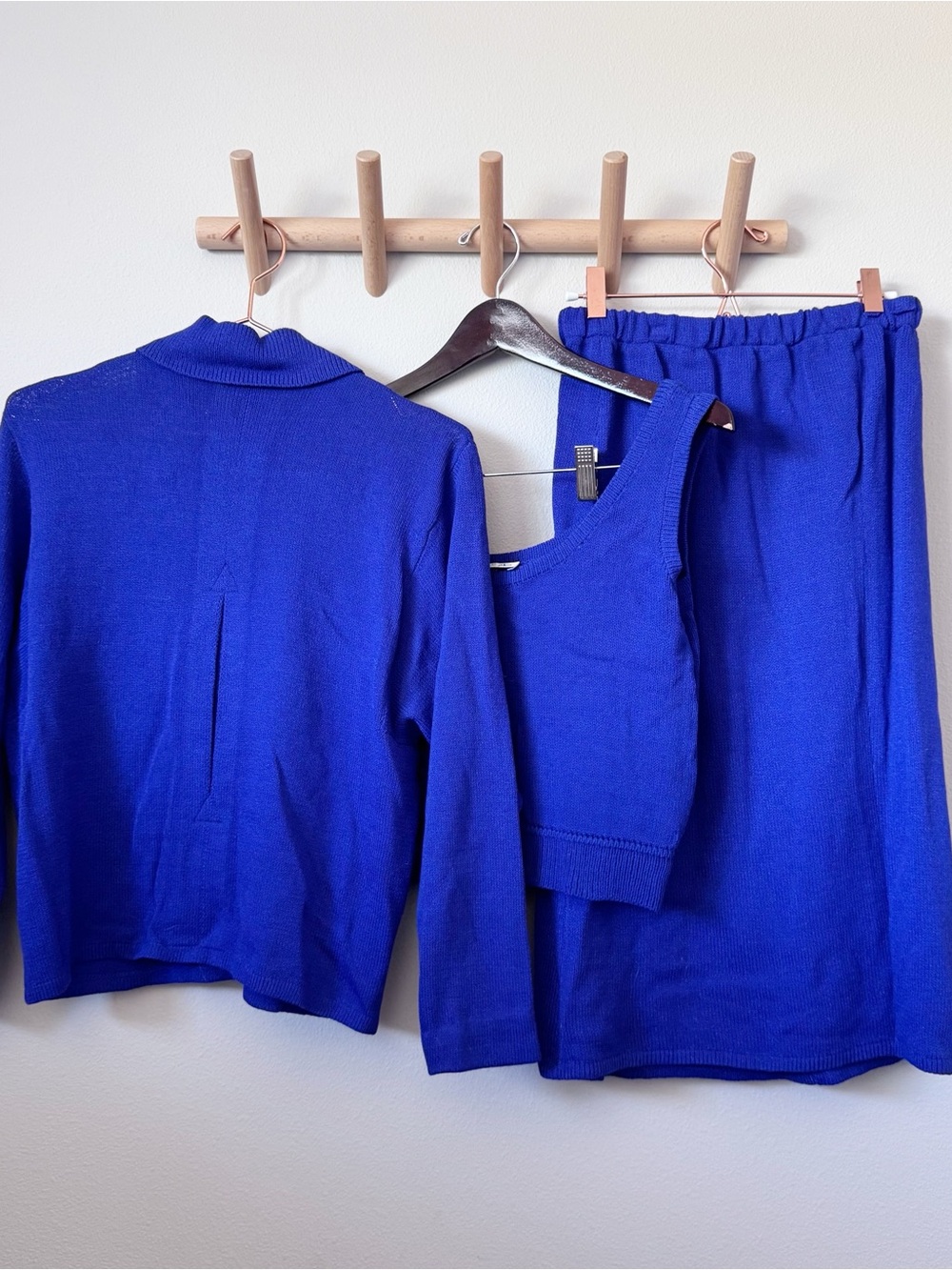St. John Vibrant Royal Blue Three-Piece Knit Set - Jacket, Top & Skirt - Picture 7 of 8